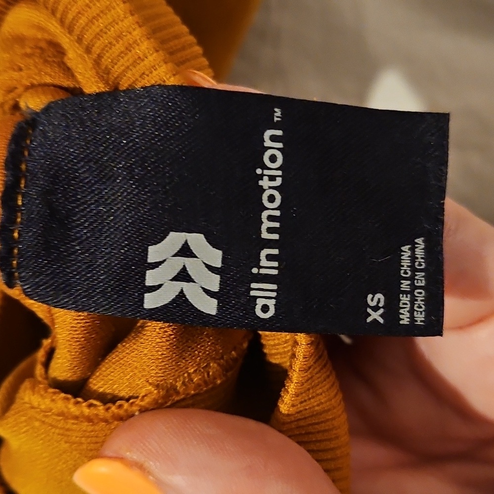 NWOT All In Motion Rust Orange Vross-back Sports Yoga Bra - Picture 5 of 11